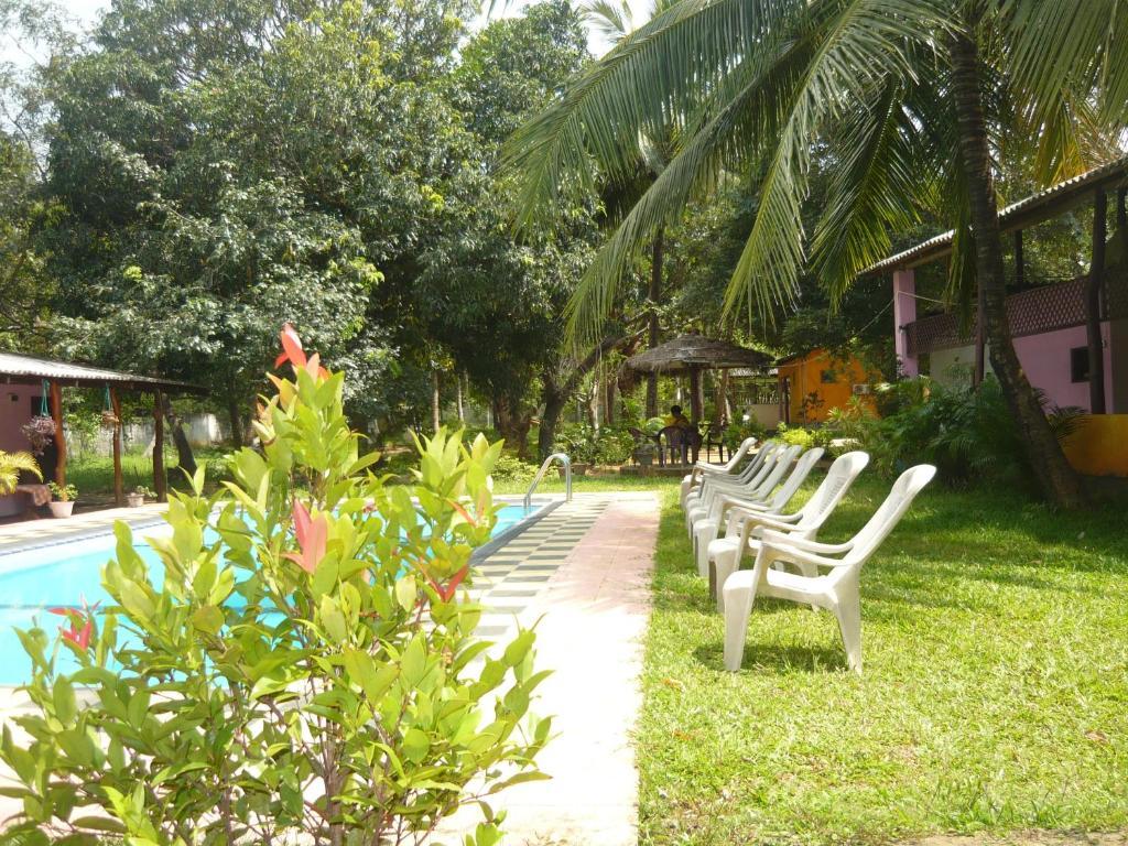 Sunrise Holiday Resort Хабарана Екстериор снимка