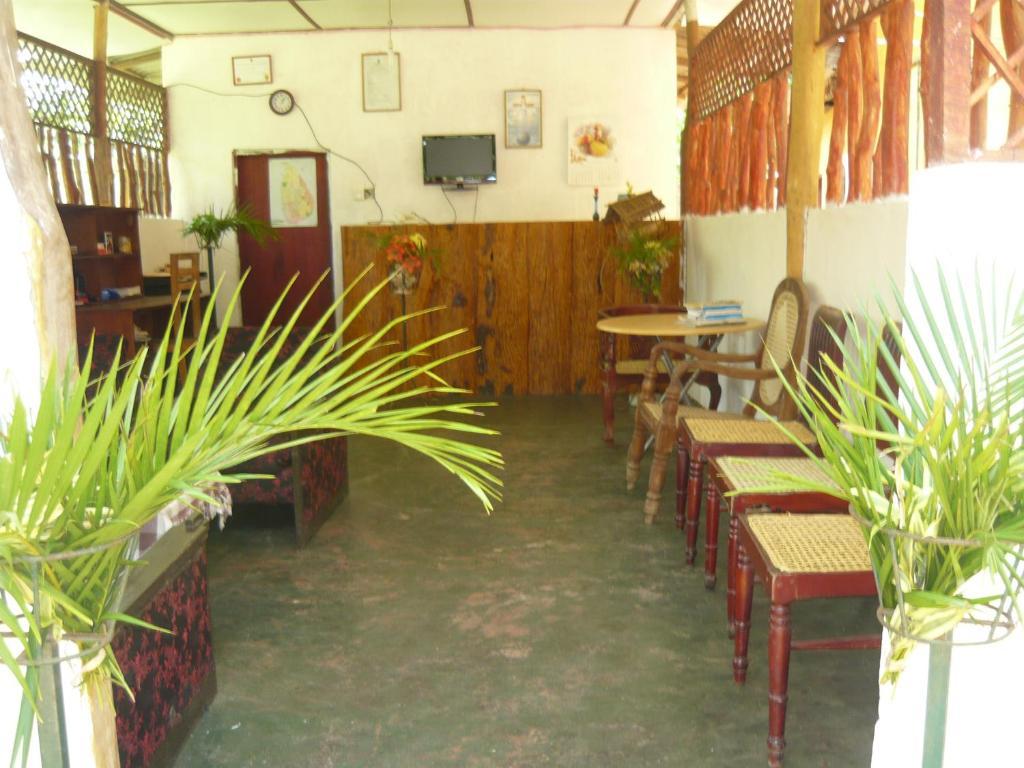 Sunrise Holiday Resort Хабарана Екстериор снимка